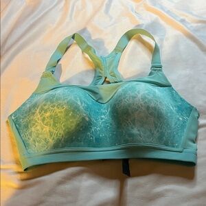 Incredible by Victoria’s Secret Sports Bra